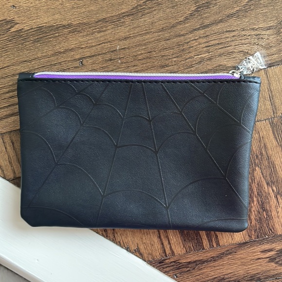 Lot of five make up bags! - Picture 6 of 15